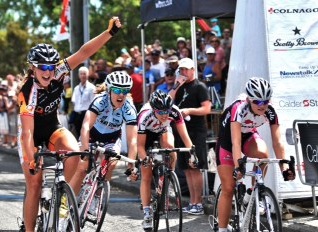Courteney Lowe celebrates victory in the elite road national championships last year.